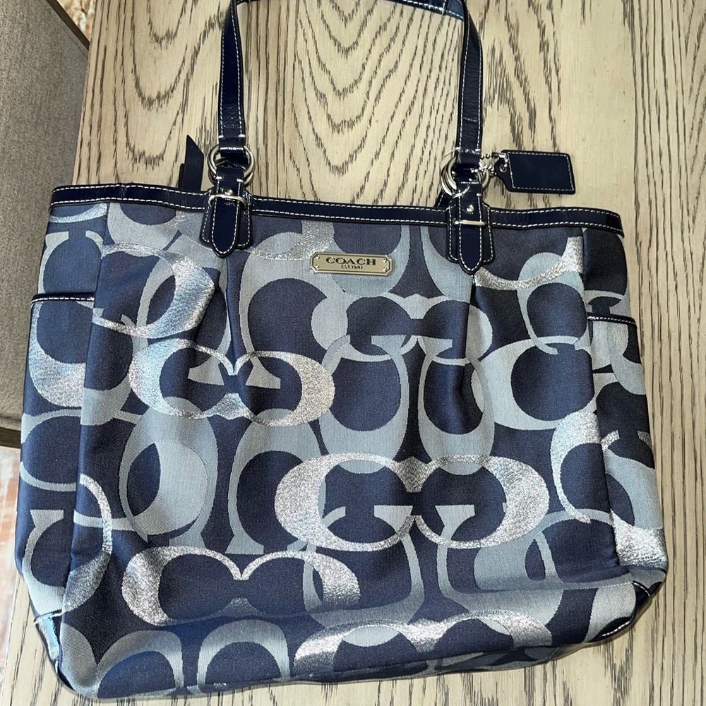 Coach shoulder bag